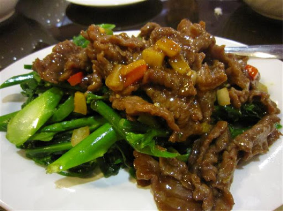 Beef with Kan Lai in Satay Sauce 